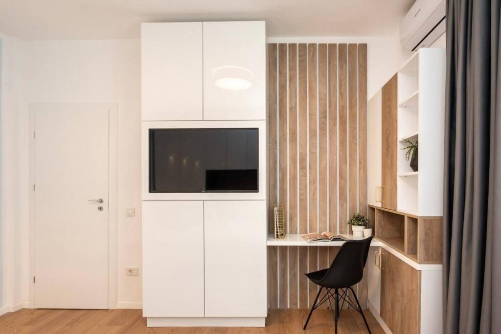 Old Town Bucharest Apartment Poiana 7 エクステリア 写真
